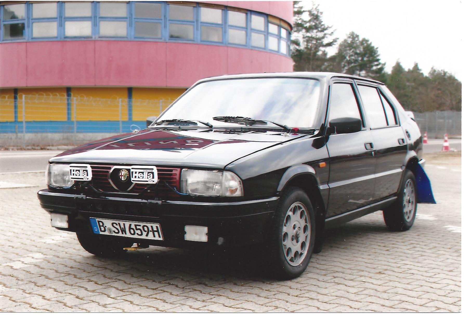 Stieren Alfa 33 4x4.jpg